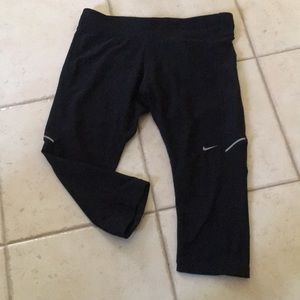 Nike dri-fit 3/4 shorts leggings zipper pocket M
